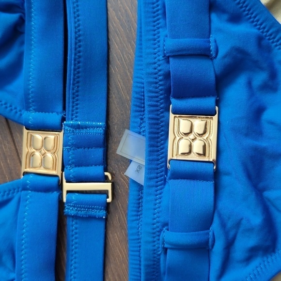 2×HP. BCBGMAXAZRIA Bikini Set - Picture 5 of 10